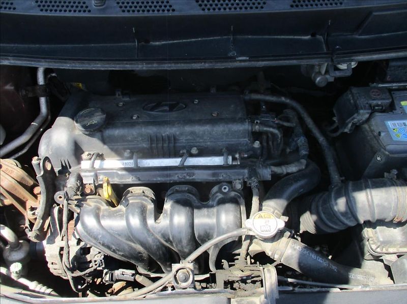 Hyundai ix20 1,6 CVVT, digiklima,servis,CZ, - fotka 29 z 39