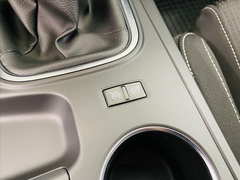 Renault Mégane 1,3 i 75Kw po servise - fotka 20 z 25