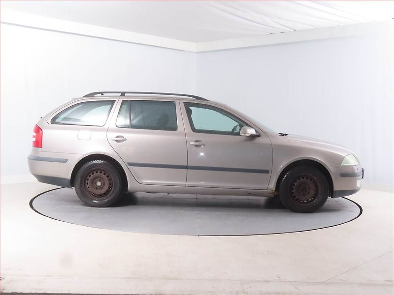 Škoda Octavia (2006) Ambiente 1.9 TDI, Eko.zaplacen - fotka 6 z 13