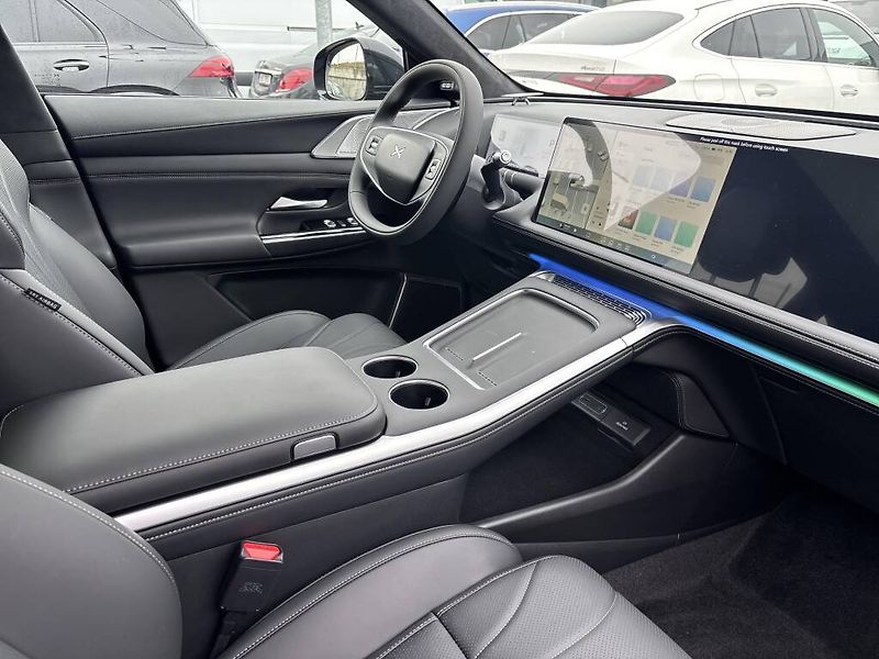 Xpeng G9 (2026) AWD Performance Pro - fotka 8 z 18