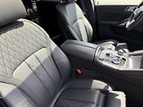 BMW X6 (2024) 30XD 210kW M-PAKET R22 BLACK!! - náhled 40