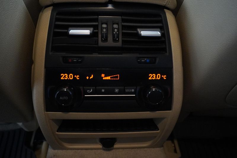 BMW Řada 5 535D SEDAN XDRIVE STEPTRONIC - fotka 25 z 32
