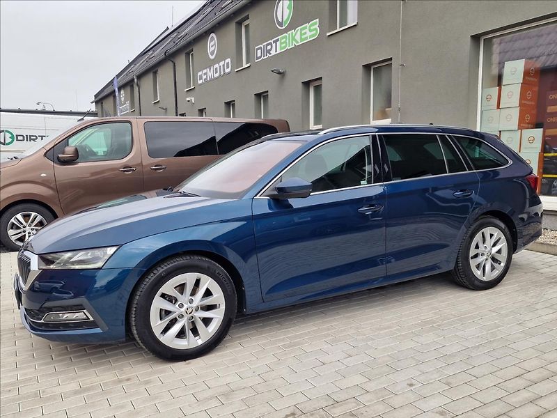 Škoda Octavia 2.0 TDI Style Combi,ČR,1.Maj. - fotka 6 z 48