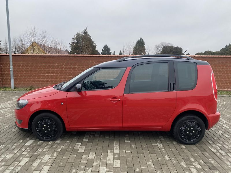 Škoda Roomster (2014) 1.2TSi MODEL NOIRE - fotka 2 z 65