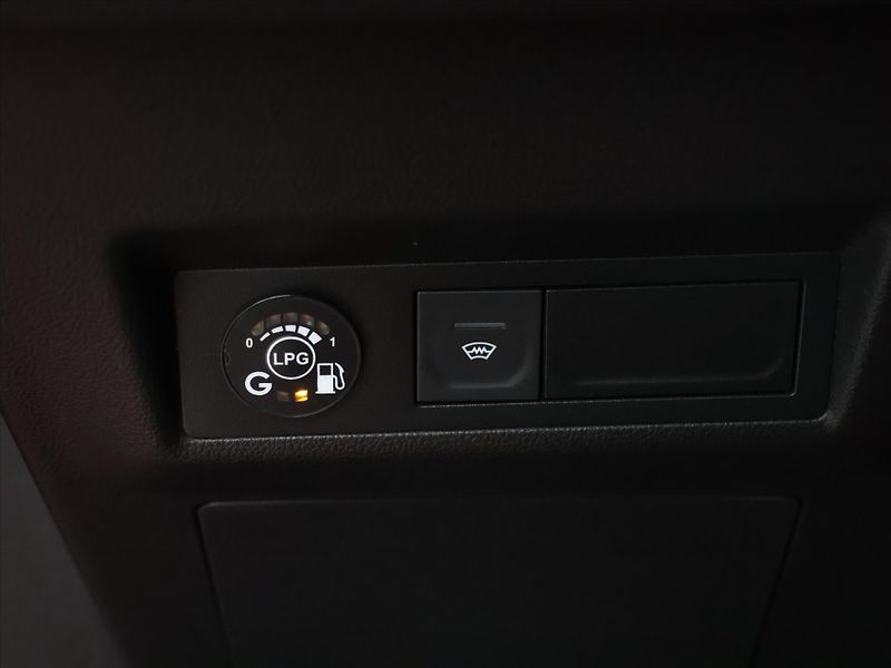 Renault Captur 1,0 TCe 67kW CZ Zen 1.Maj LED - fotka 16 z 35