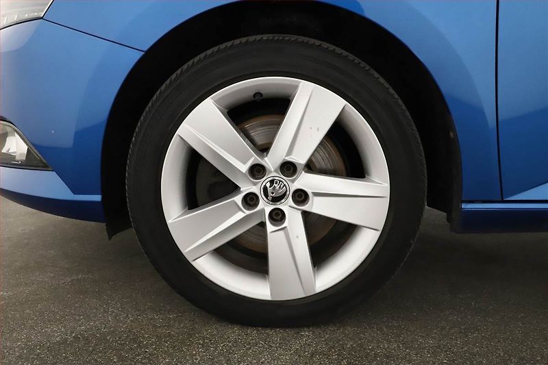 Škoda Fabia (2017) Style 1.2 TSI, Park. senzory - fotka 11 z 13