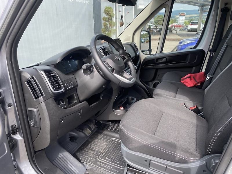 Toyota Proace Max 2.2D L4H2, ČR, Executive, DPH - fotka 9 z 29