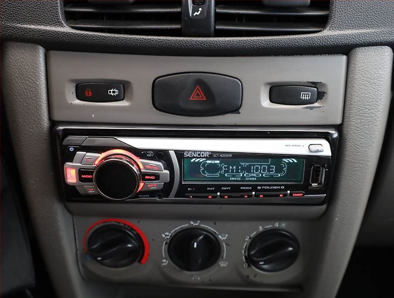 Renault Thalia (2010) 1.2 16V, Serv.kniha, po STK - fotka 11 z 14