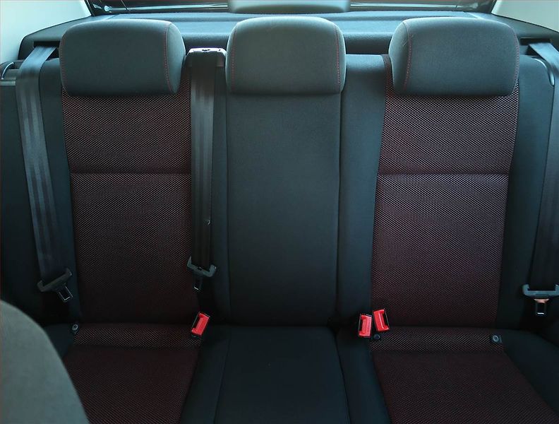Škoda Fabia (2010) Sport 1.2 TSI, po STK - fotka 10 z 15