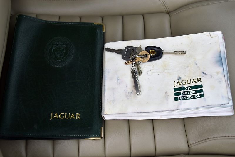 Jaguar XJS (1990) 5.3 V12 CLASSIC COLLECTION - fotka 46 z 49