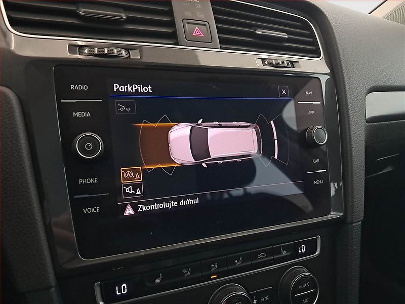 Volkswagen Golf (2018) Comfortline 1.5 TSI - fotka 15 z 17
