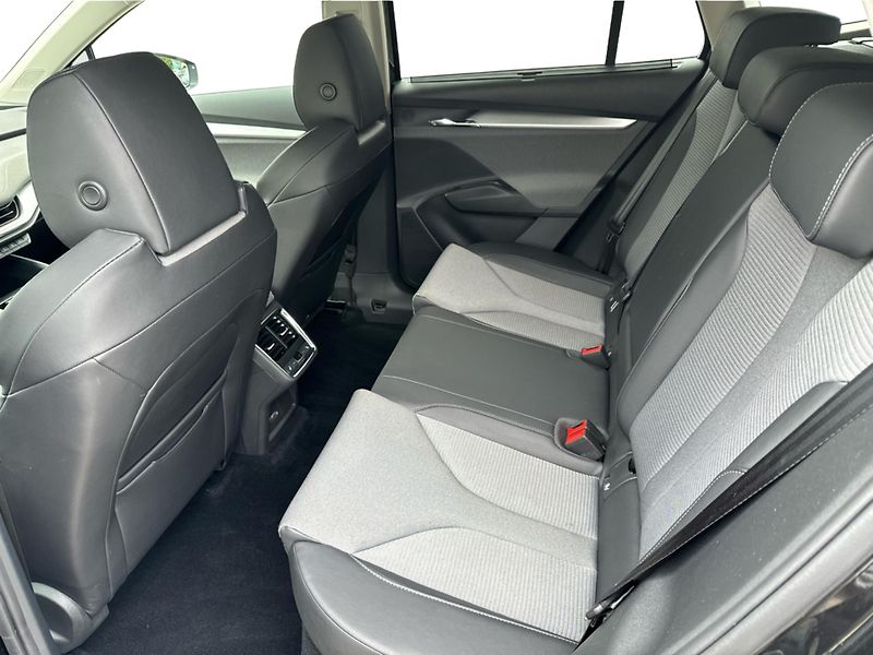 Škoda Enyaq iV 60 132/62 E1H SoH87% - fotka 12 z 27
