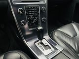 Volvo XC60 2.4D5 5V 4x4 AUT TAŽNÉ SERVISK - náhled 43