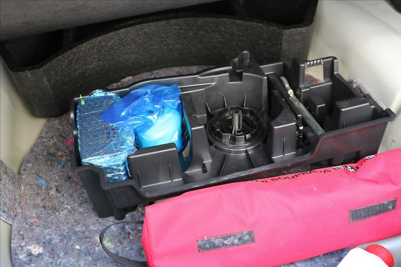 Citroën C4 1,2 1. Majitel, ČR, DPH - fotka 48 z 50