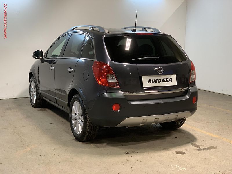 Opel Antara (2015) 2.2 CDTi 4x4, AT, bixen - fotka 4 z 19