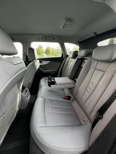 Audi A4 2.0TFSI 110kW S-Tronic  DPH TZ - fotka 22 z 26