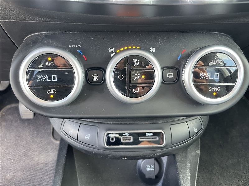 Fiat 500X 1,4 i 103kw Klima ESP odp.DPH - fotka 17 z 35