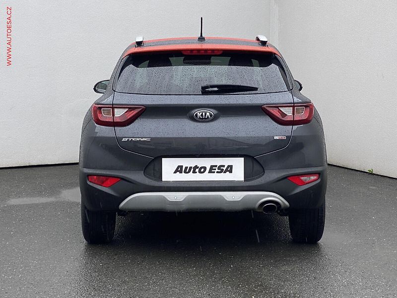 Kia Stonic (2018) 1.0 T-GDi, Platinum, kůže - fotka 5 z 18