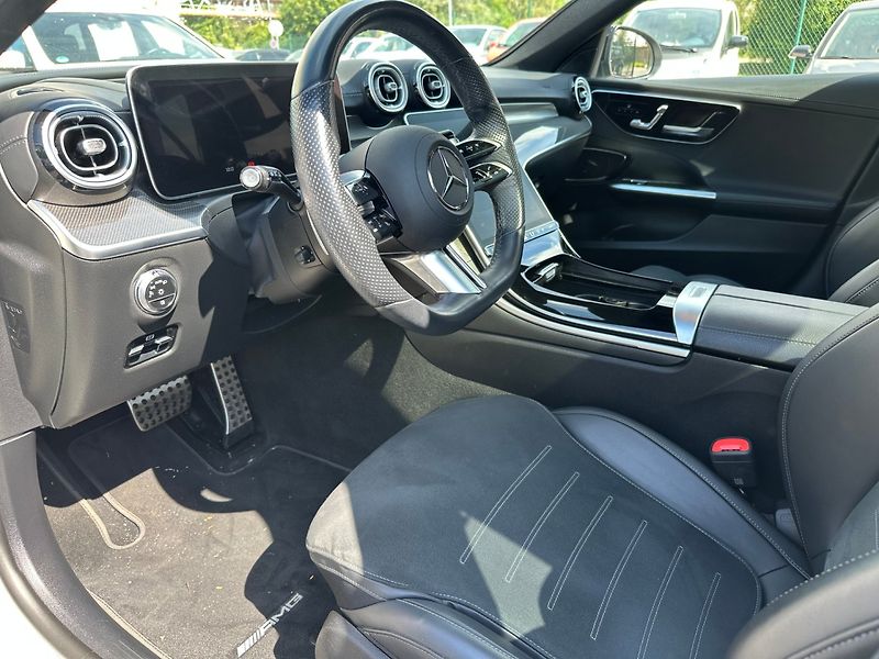 Mercedes-Benz Třídy C (2021) 200 150kw 4Matic AMG - fotka 11 z 36