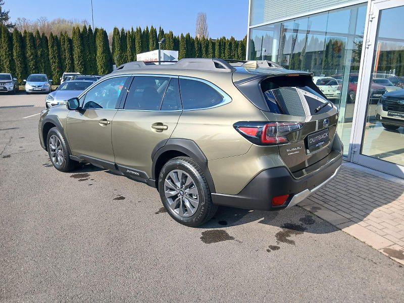 Subaru Outback (2025) 2,5i COMFORT NAPA  - fotka 4 z 13
