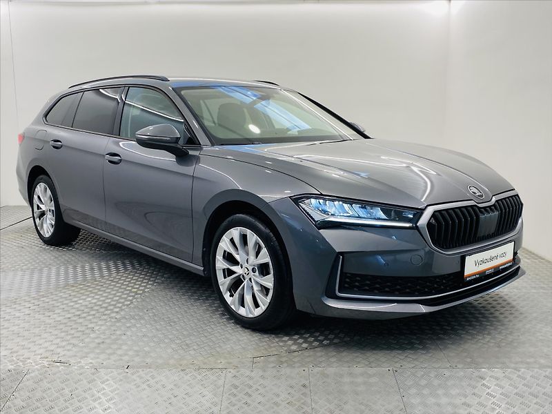 Škoda Superb 2,0 TDI 110kW DSG Selection - fotka 25 z 30