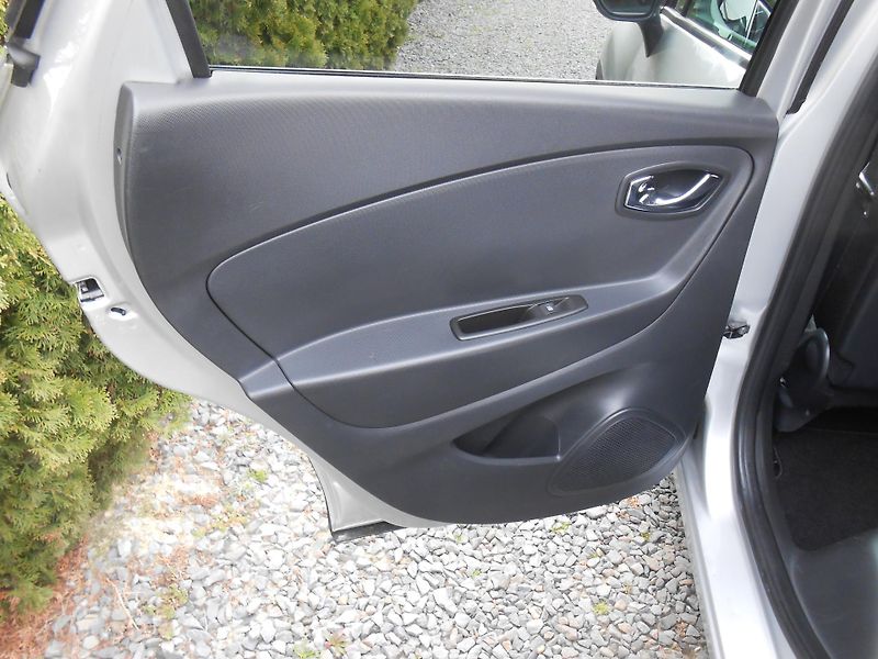 Renault Captur 1.5DCi-NAVI,Chrom, Alu - fotka 20 z 38