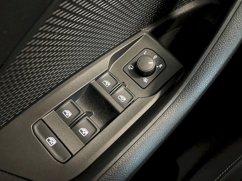 Škoda Octavia (2024) OCT.COMBI TOP SELECTION 1,5 TS - fotka 20 z 33