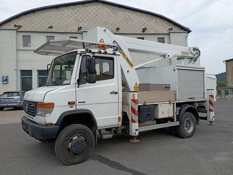 Mercedes-Benz (2009) vario 4x4 plošina - fotka 2 z 20