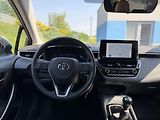 Toyota Corolla 1,5i 92kW manual navi. závěs - náhled 9
