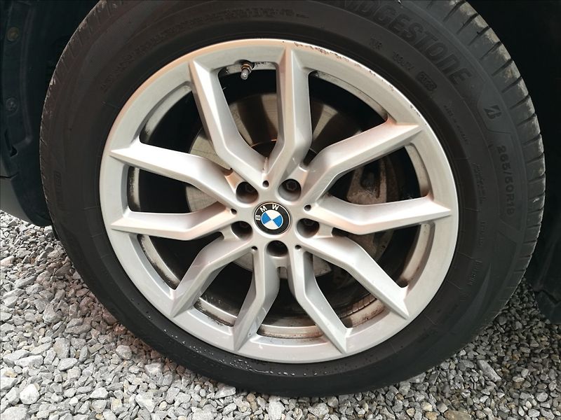 BMW X5 3,0 d xDrive 1.majitel - fotka 24 z 26