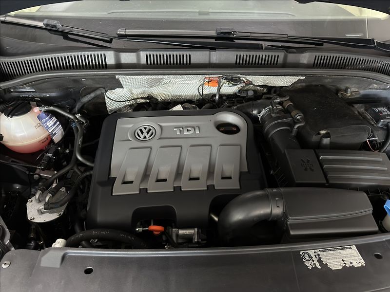 Volkswagen Sharan 2,0   TDI HIGH PANO WEBASTO TZ - fotka 39 z 40