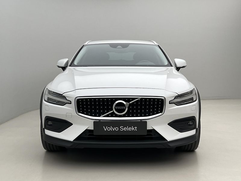 Volvo V60 CC B5 AWD PRO AUT - fotka 14 z 45