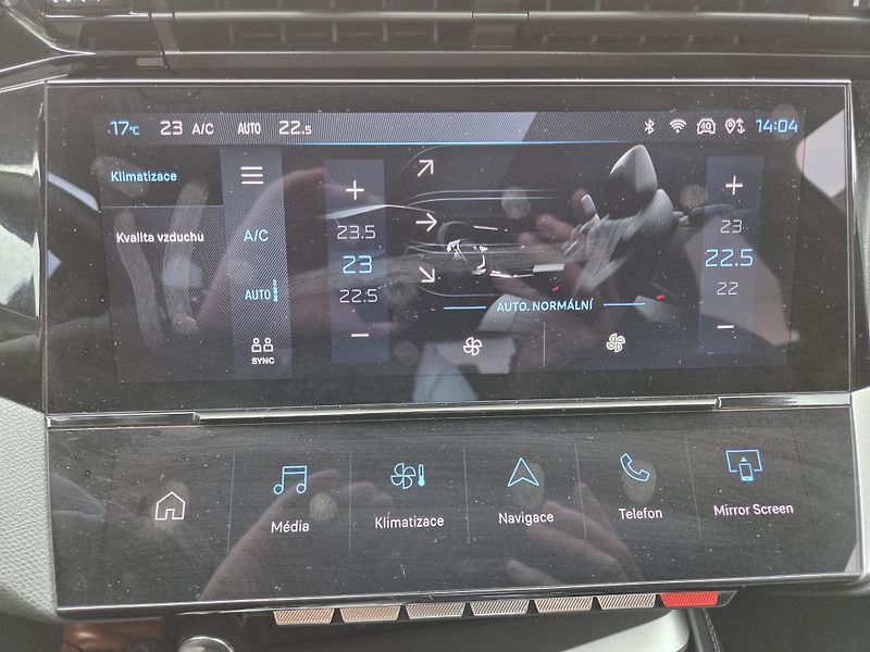 Peugeot 408 (2024) 1.2 PT 130 ALLURE EAT8 - fotka 23 z 29