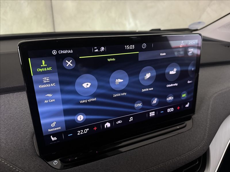 Škoda Enyaq 80 150kW LED Matrix Assist - fotka 39 z 45