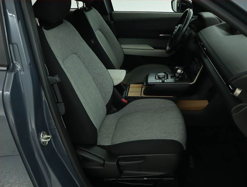 Mazda MX-30 (2022) e-Skyactiv, SoH 95% - fotka 9 z 20