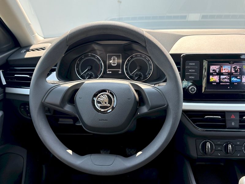 Škoda Scala (2022) 1.0 TSI / 70 kW / AMBITION - fotka 6 z 28