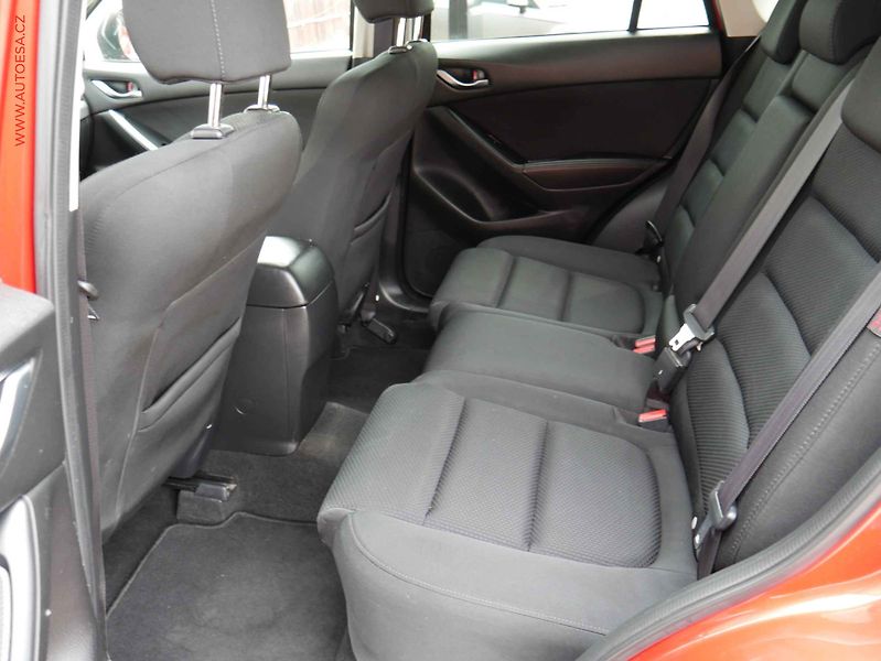 Mazda CX-5 (2017) 2.0i, 2.maj,ČR, LED, navi - fotka 10 z 22