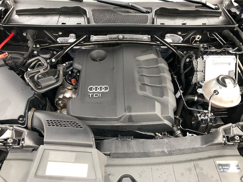 Audi Q5 DESIGN 2.0 TDI 140 KW Quattro - fotka 30 z 30