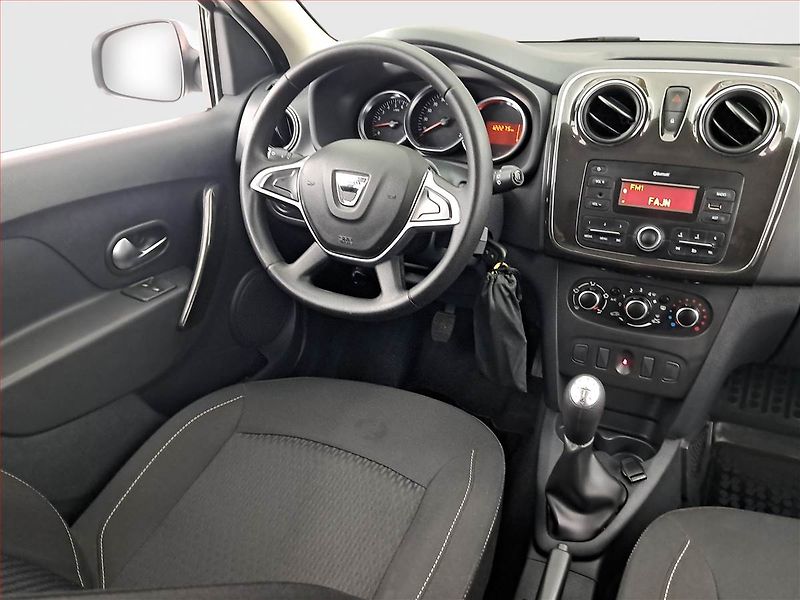 Dacia Logan (2019) 1.0 SCe - fotka 7 z 15