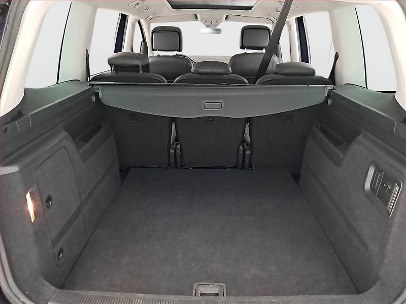Volkswagen Sharan (2014) 2.0 TDI, Kůže, Navi, Bi-Xenony - fotka 14 z 22