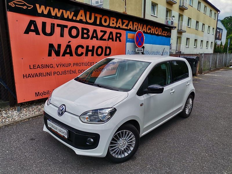 Volkswagen up! (2014) 1.0MPi 44kw Automat PDC ČR - fotka 25 z 27