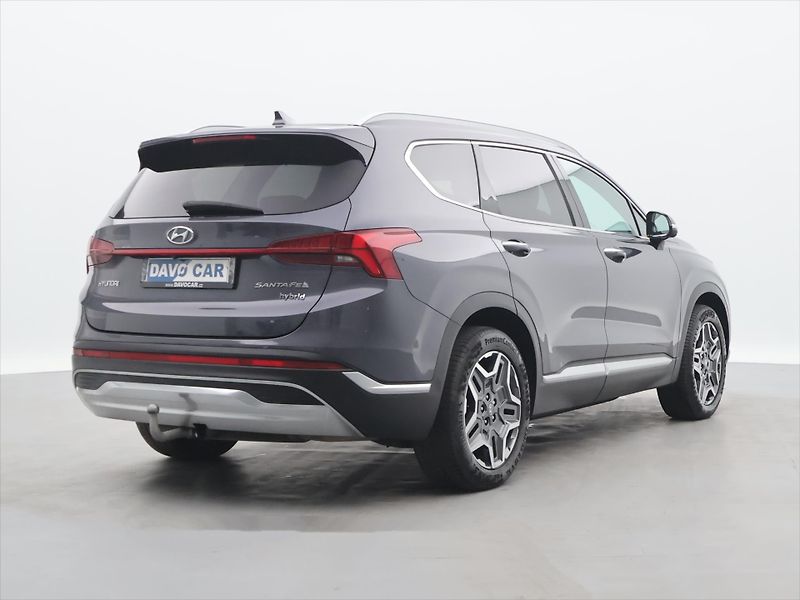 Hyundai Santa Fe 1.6 T-GDI MHEV Style AWD Aut. - fotka 7 z 44