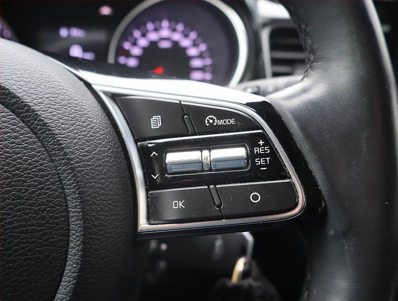 Kia Ceed (2021) Silver 1.5 T-GDI, Serv.kniha - fotka 17 z 20