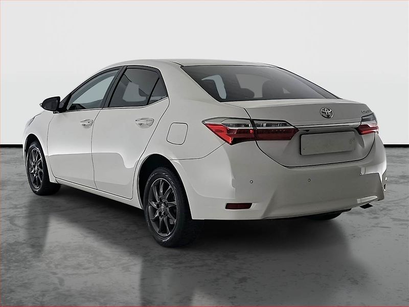Toyota Corolla (2017) Style 1.6 Valvematic - fotka 4 z 20