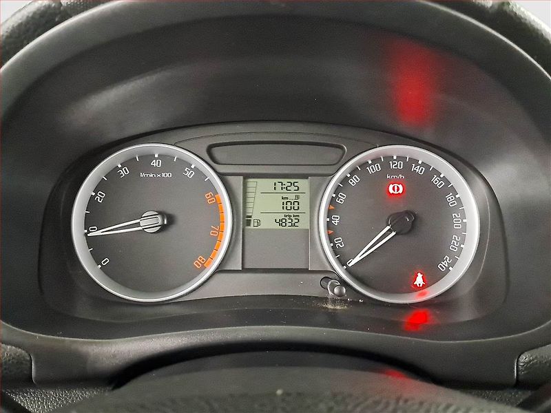 Škoda Fabia (2009) 1.2, po STK, jezdí výborně - fotka 11 z 17