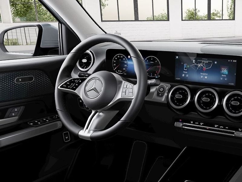 Mercedes-Benz GLB 180 d - fotka 9 z 9