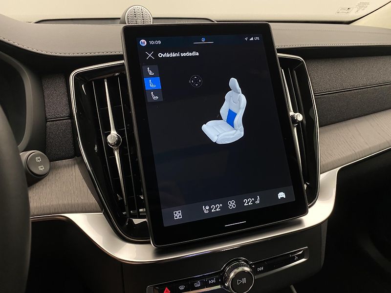 Volvo XC90 (2026) T8 AWD Plug-in BRIGHT ULTRA - fotka 71 z 76