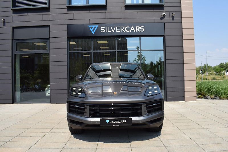Porsche Cayenne (2026) KeyLess/SoftClose/Pano - fotka 2 z 52