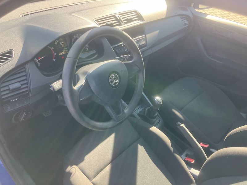 Škoda Fabia (2019) 1.0MPI 44kW 50TKM - fotka 17 z 22