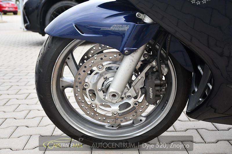 Honda ST 1300 A - fotka 15 z 19